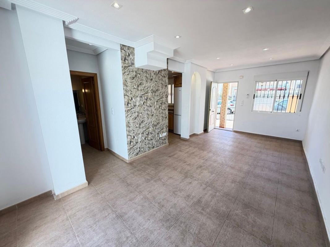 Venta de chalet independiente en Barrio La Ciñuelica - Villa Rosa, Orihuela
photo 4