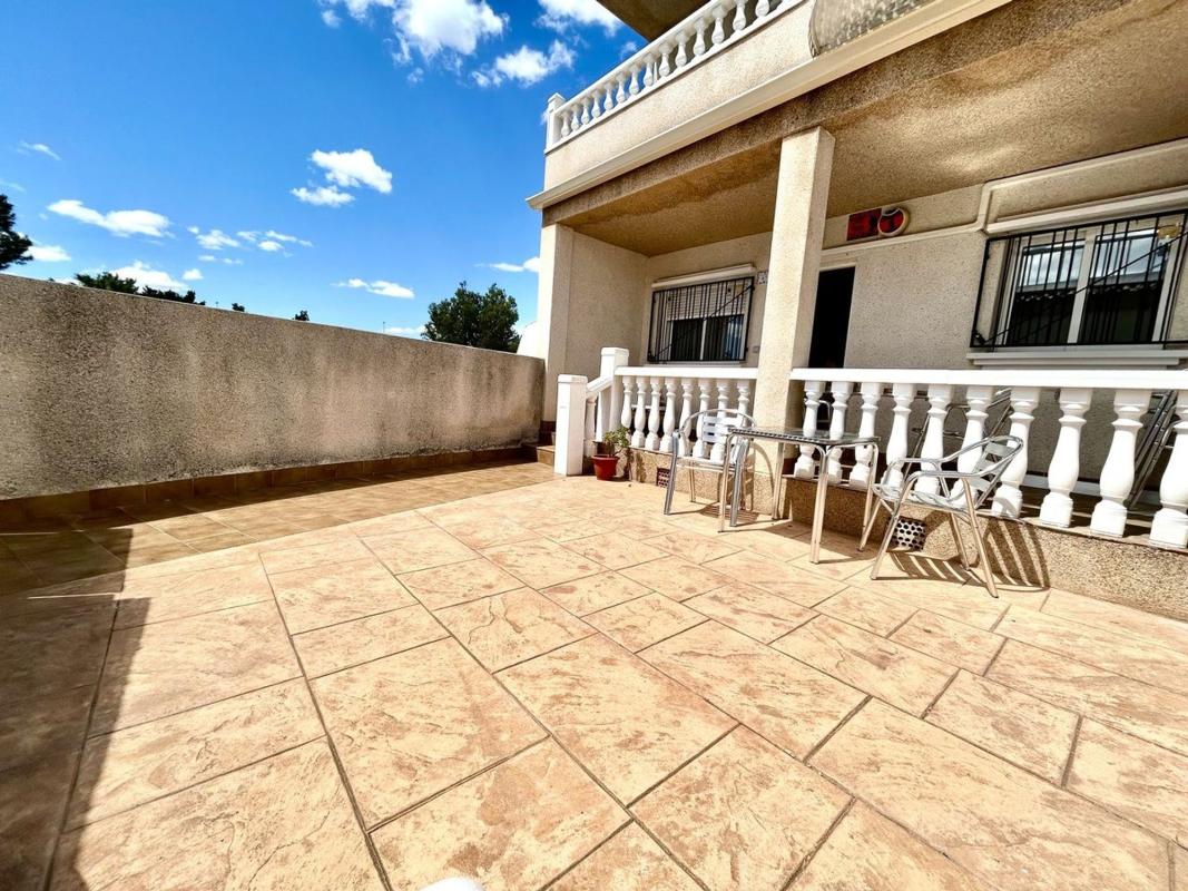 Sprzedaż mieszkania w Calle la Traviata, 15 -1, Orihuela
photo 2