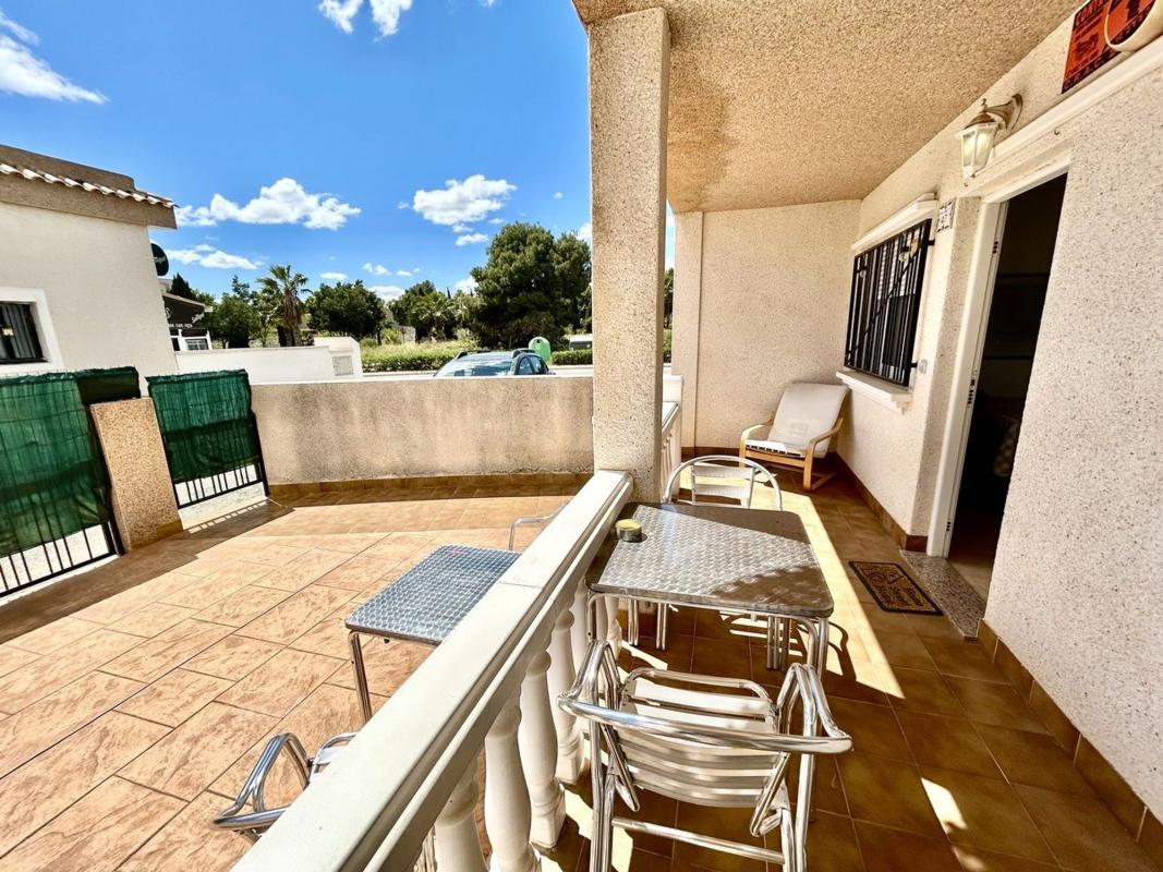 Sprzedaż mieszkania w Calle la Traviata, 15 -1, Orihuela
photo 4
