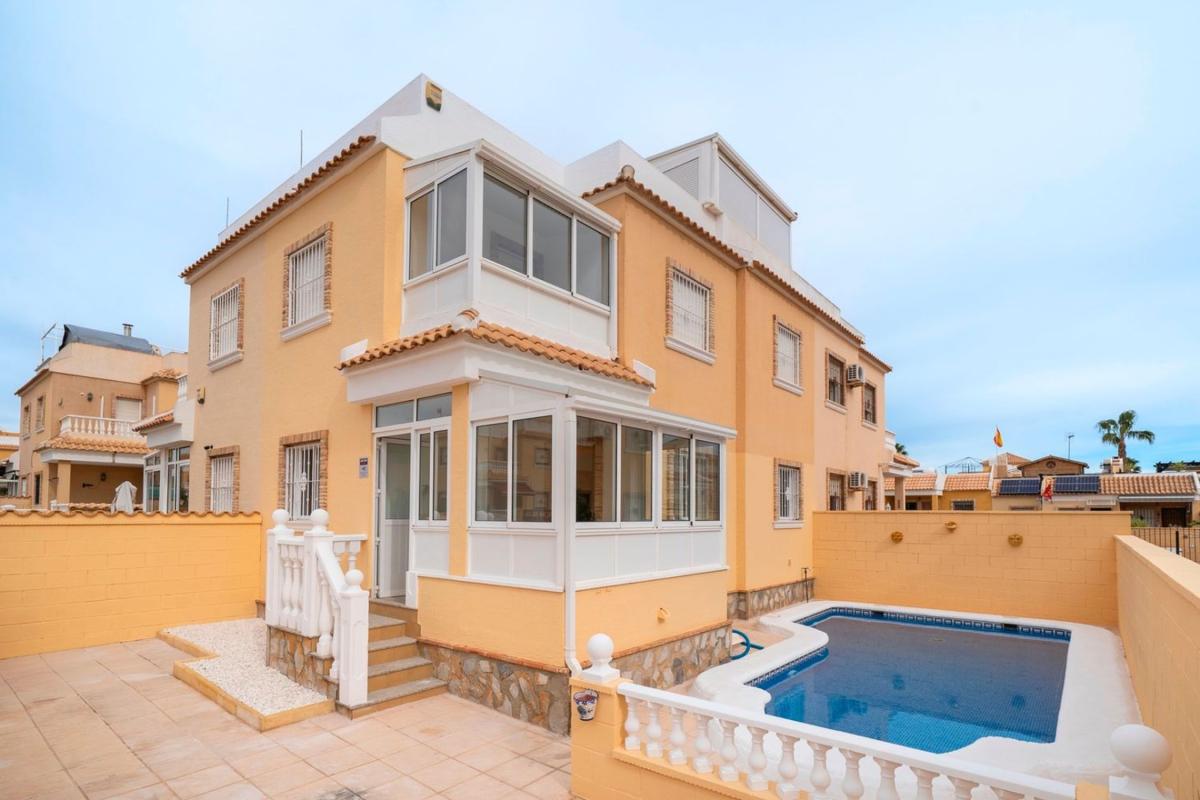 Propiedades en venta y alquiler en España photo 1