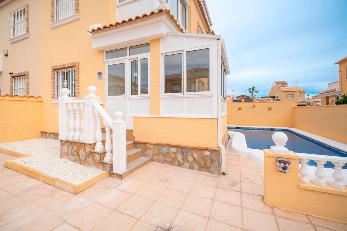 Propiedades en venta y alquiler en España photo 3
