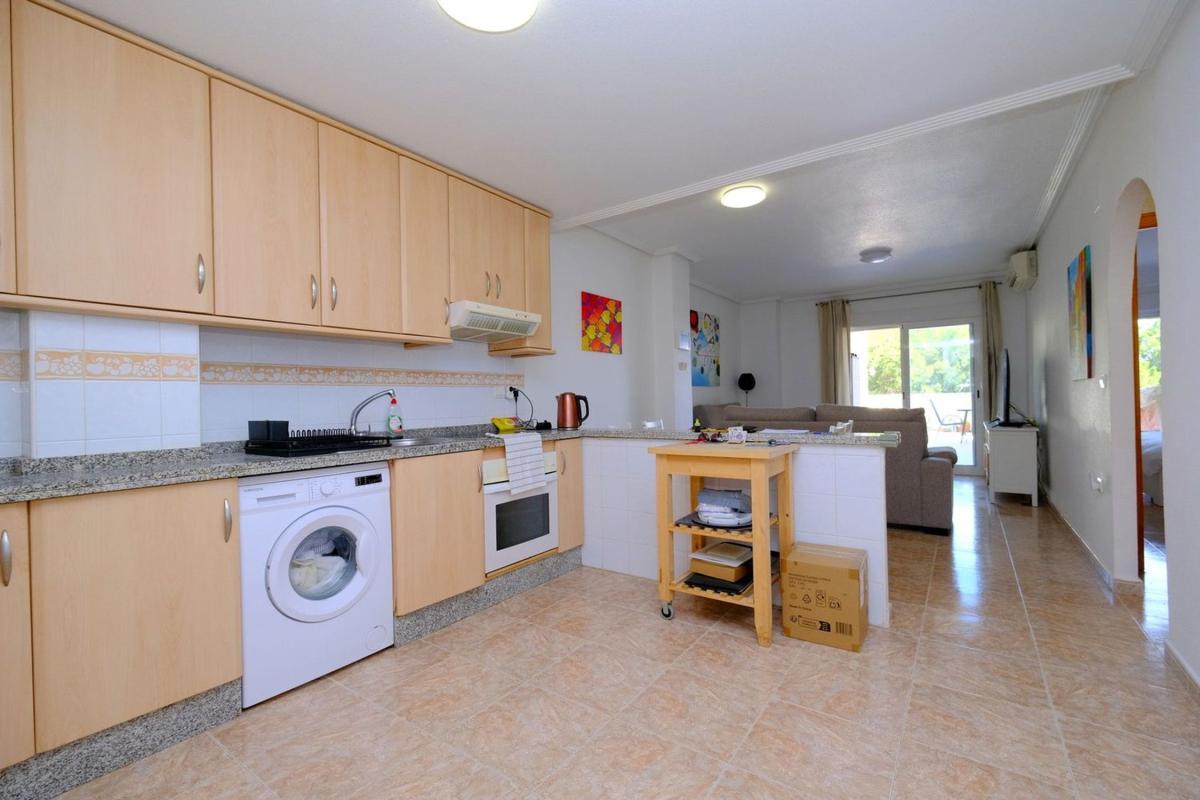 Sprzedaż mieszkania w Barrio Campoamor, Orihuela
photo 3