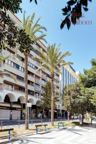 Продажа квартиры на Barrio Benalúa, Аликанте / Алакант
 photo 2
