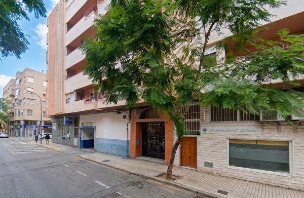 Sale of flat in Calle Cervantes, Novelda
photo 1