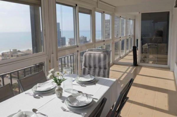 Продажа квартиры на Barrio Playa de San Juan, Аликанте / Алакант
 photo 2