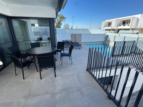Chalet adosado en Maria Moliner, 8 sn photo 1