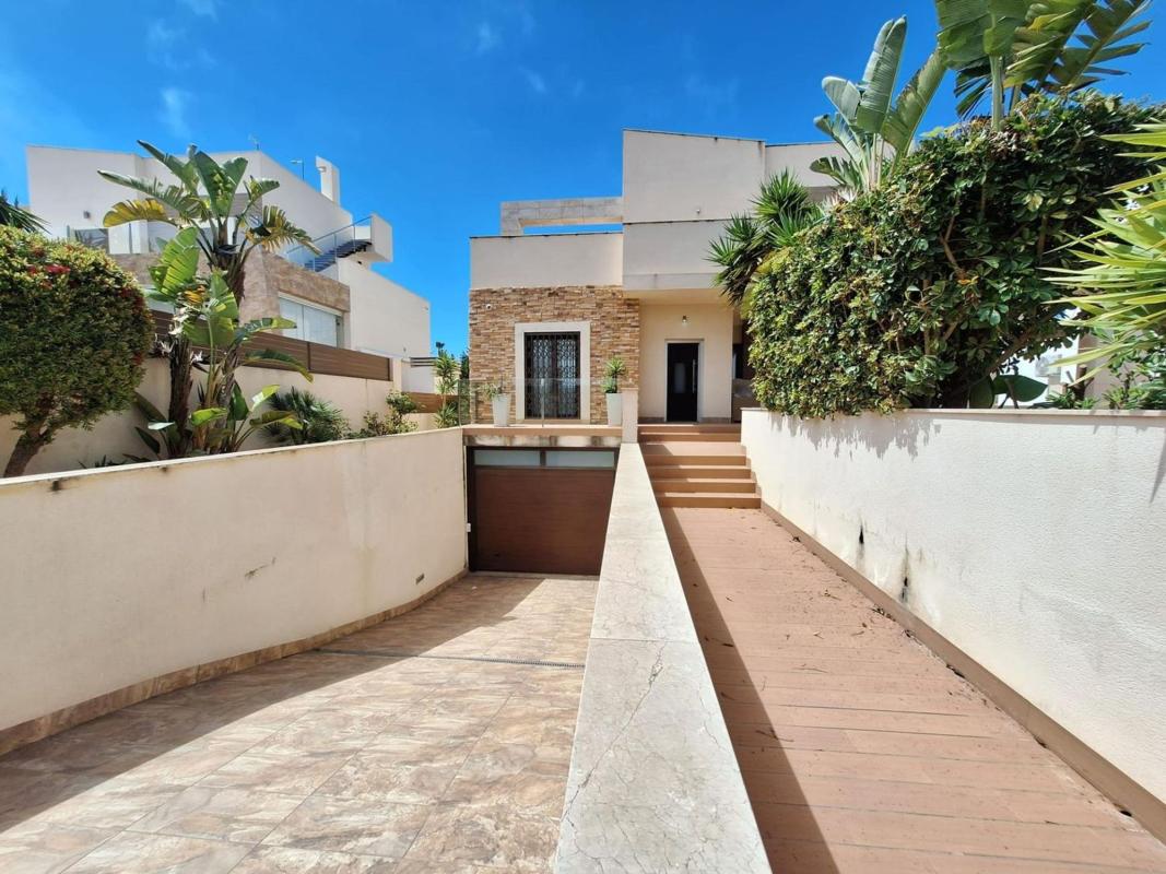 Venta de chalet independiente en Calle Argonautas, Torrevieja
 photo 5