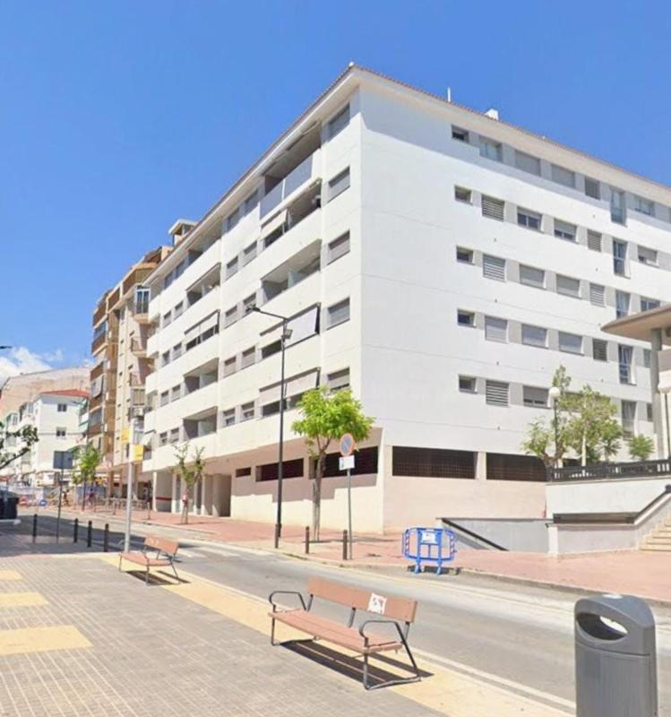 Sale of apartment in Calle del Caballero Rejoneador Ginés Cartagena, Benidorm
 photo 2