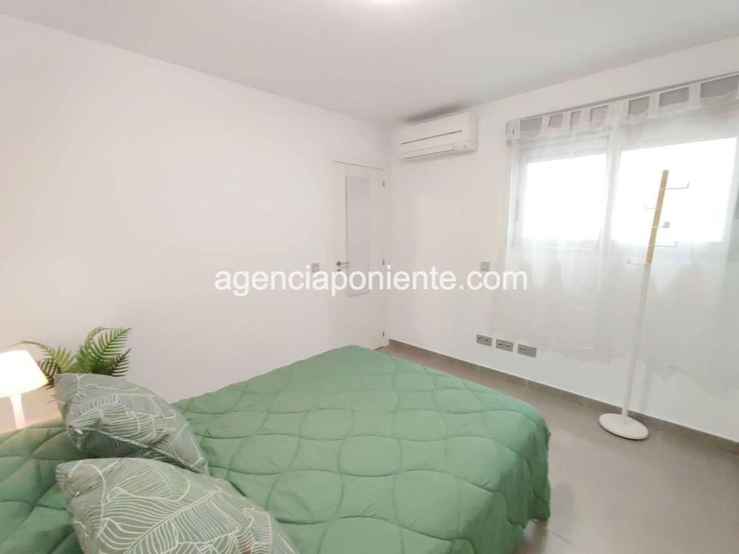 Sale of apartment in Calle del Caballero Rejoneador Ginés Cartagena, Benidorm
 photo 4