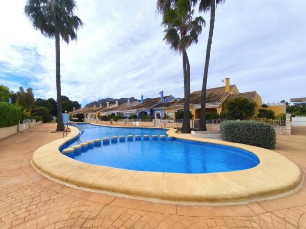 Chalet adosado photo 2