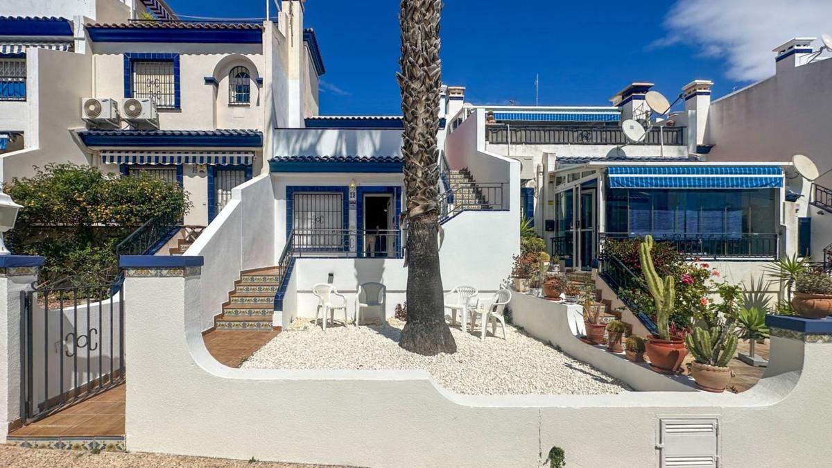 Venta de chalet adosado en Calle la Dolores , Orihuela photo 1