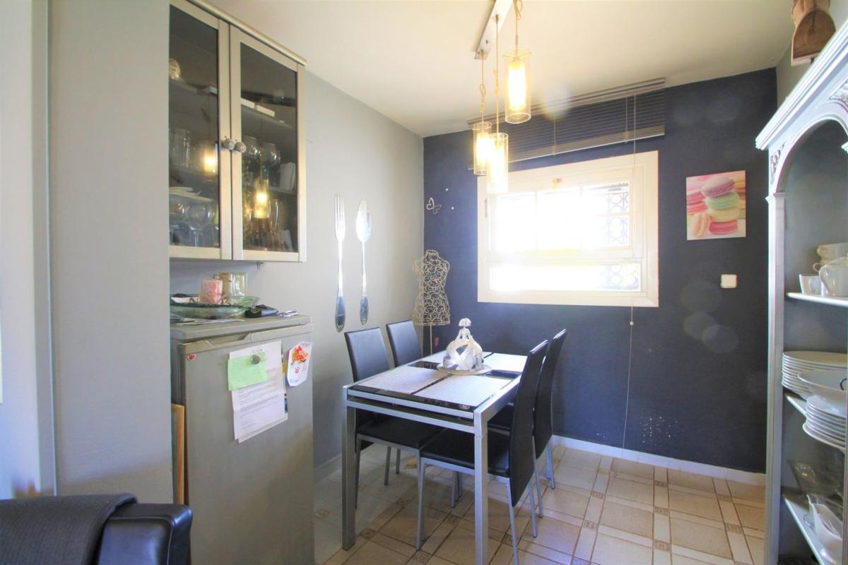 Venta de chalet adosado en  Urbanización V Martín Valencia , Orihuela photo 4
