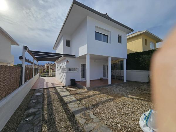 Casa independiente en avenida Serra D'Aitana photo 2