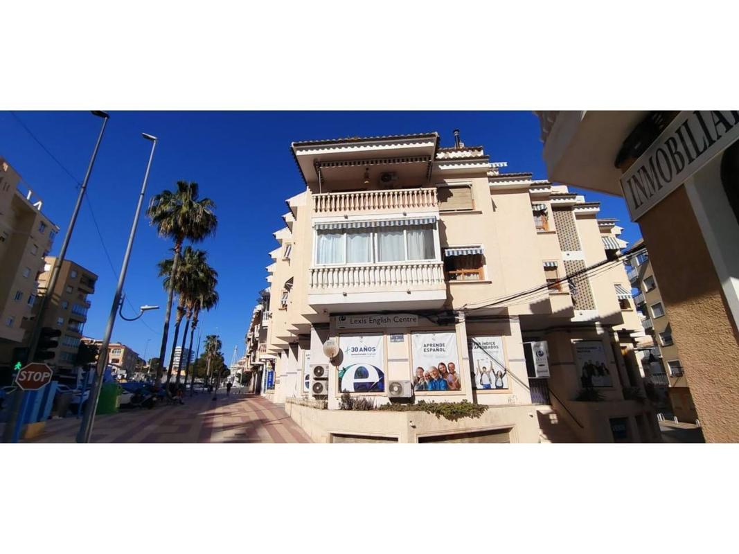 Venta de piso en Calle Sant Bartomeu, El Campello
photo 1