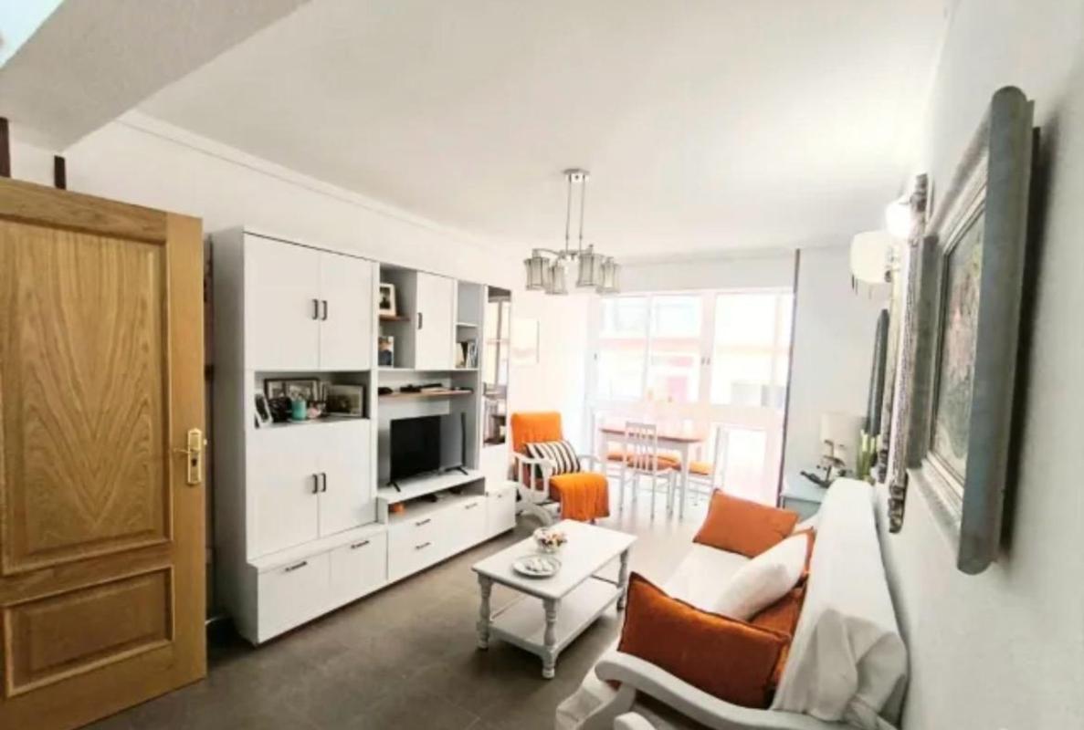 Sale of apartment in Centro Urbano, Benidorm
 photo 2