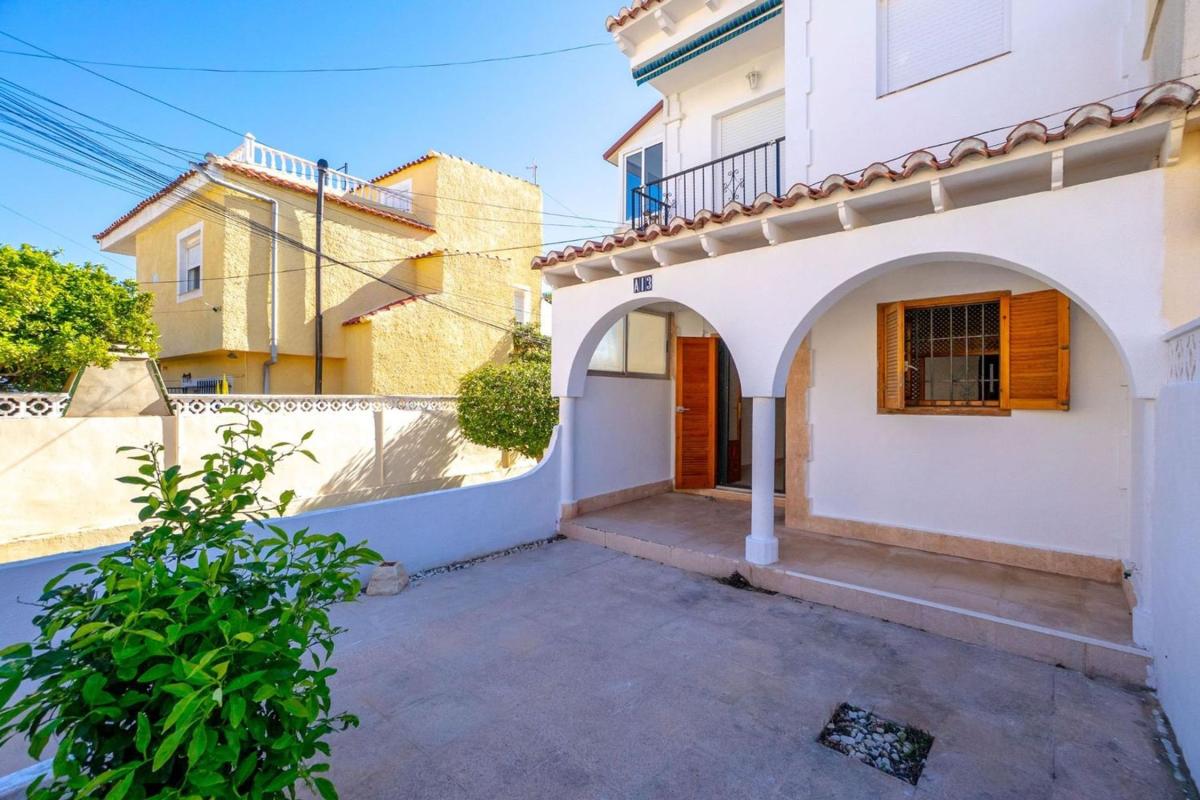 Venta de piso en Barrio La Siesta - El Salado - Torreta, Torrevieja
photo 5