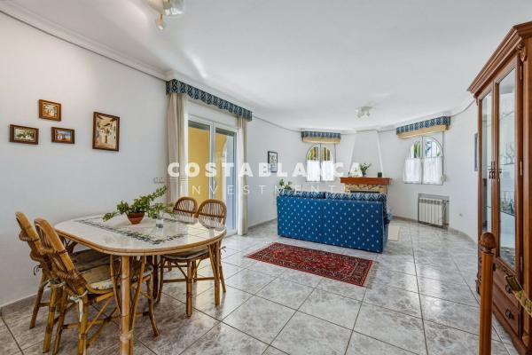 Частный шале на продаже в  Alto Urbanización Carrió, Кальпе photo 4