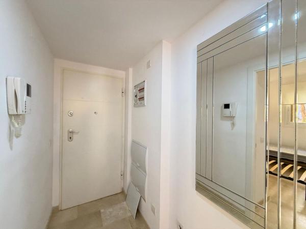 Venta de piso en Calle Ciclon, Torrevieja
thumbnail 2
