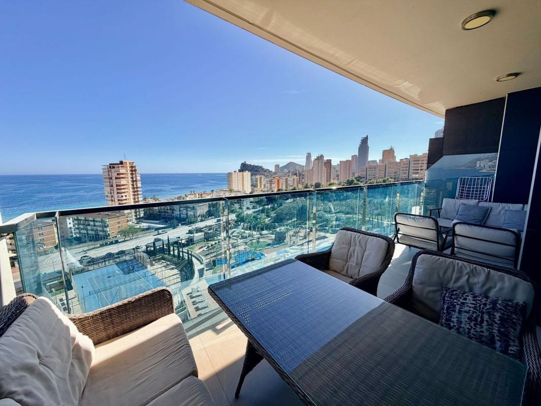 Продажа квартиры на Playa de Poniente, Бенидорм
photo 1