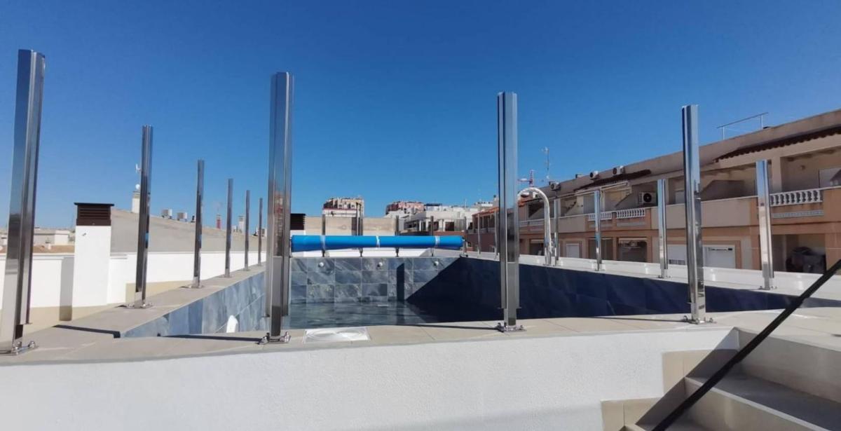 Sale of apartment in Calle Helsinki s/n, Torrevieja
photo 2