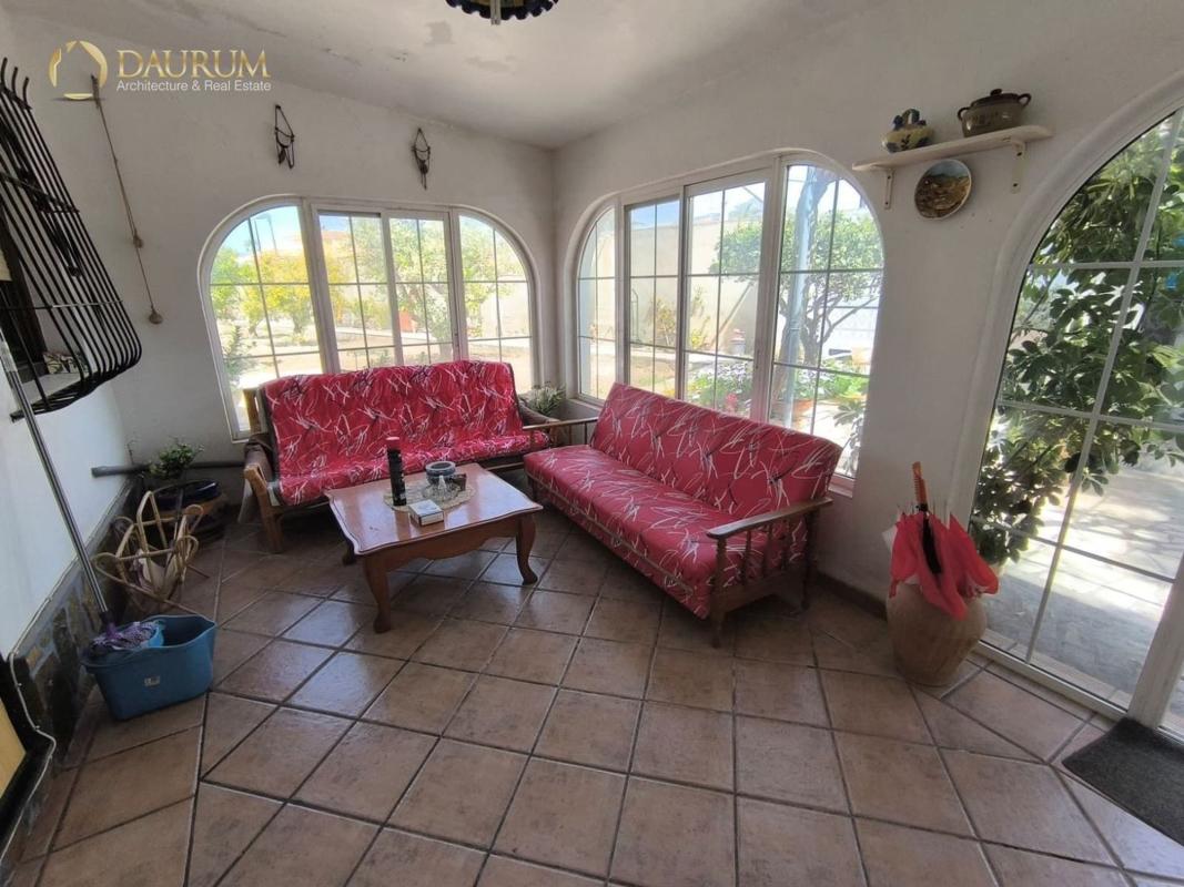 Продажа отдельного шале в  Calle Riu Segura, Бусот photo 3