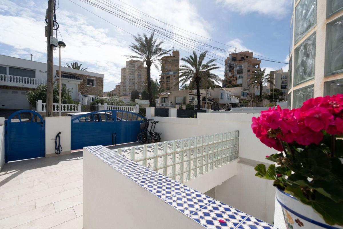 Venta de chalet adosado en Calle Soria , Torrevieja photo 4