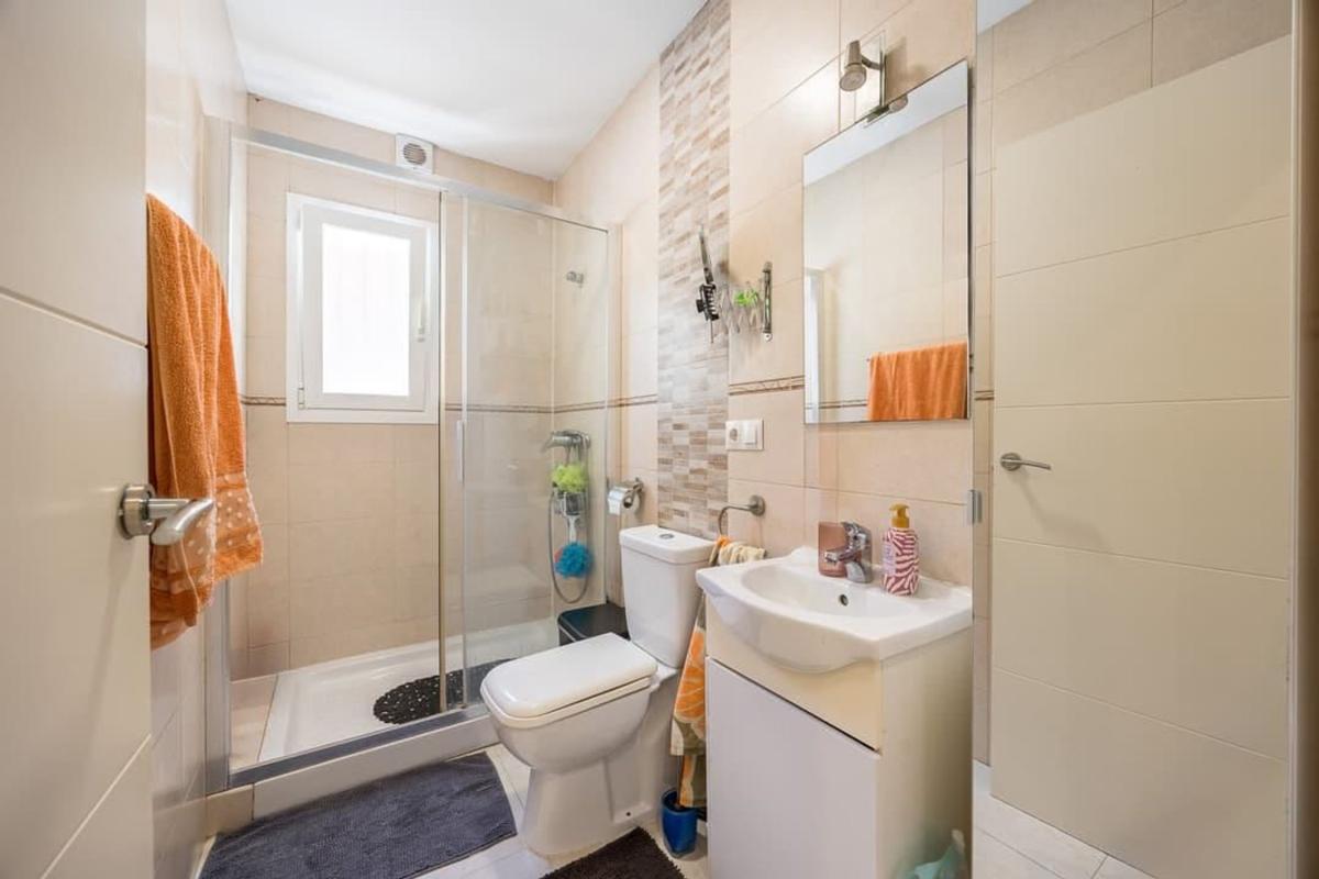 Sale of apartment in Avenida de Roma, 9, Benidorm
 photo 4