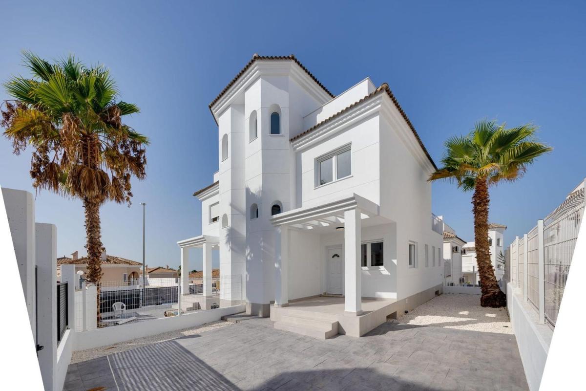 Продажа отдельного шале в  San Fulgencio, Сан-Фульхенсио photo 4