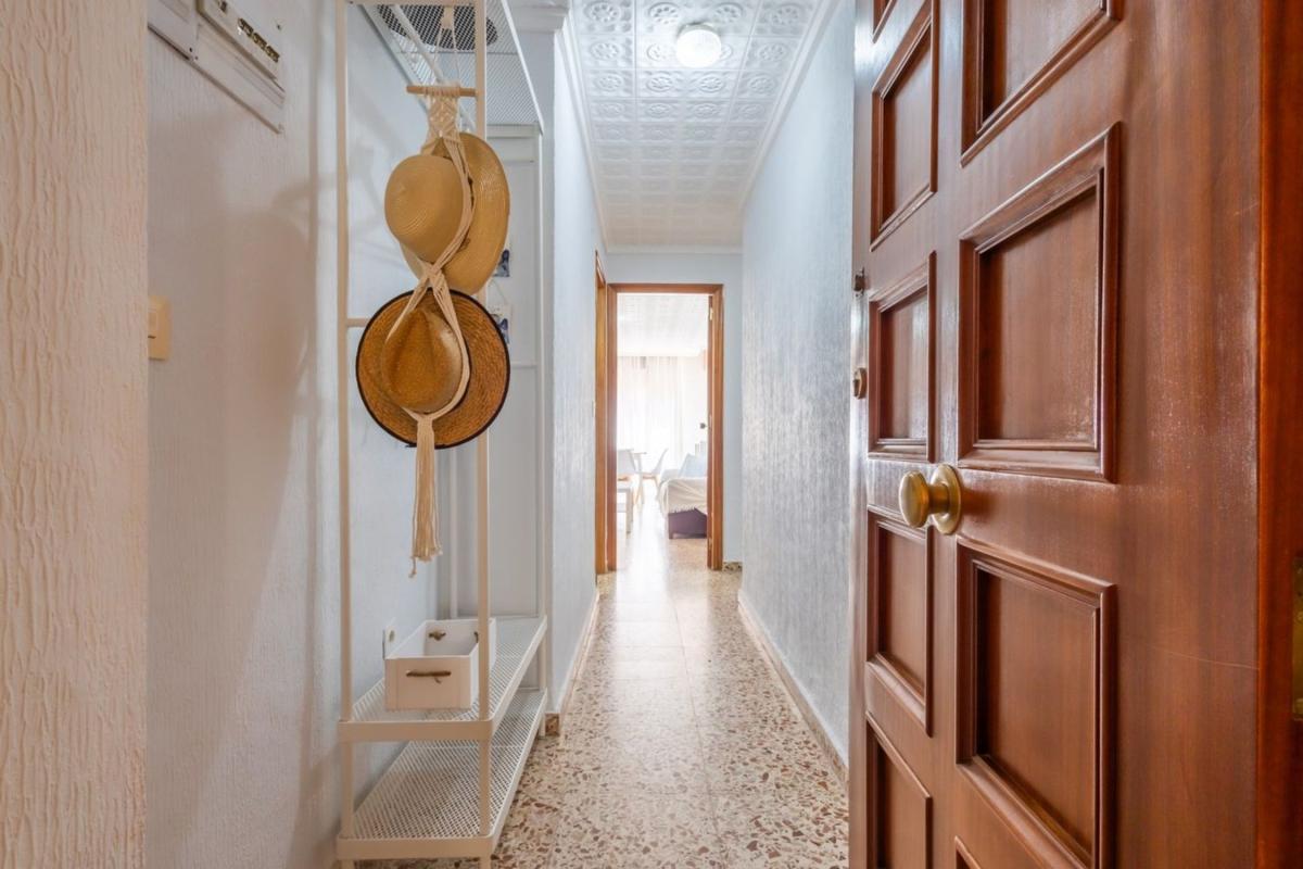 Sprzedaż mieszkania w Calle Monteagudo, Torrevieja
photo 3