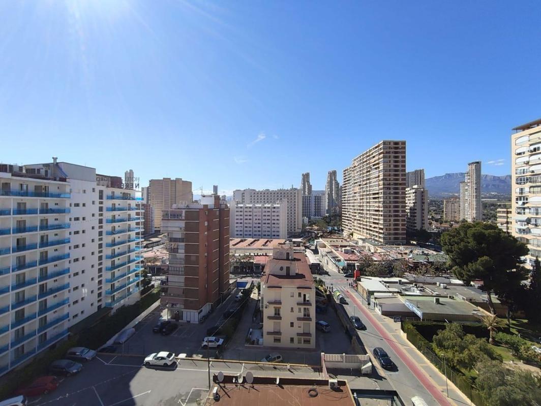 Sale of apartment in Calle de Londres, Benidorm
 photo 3