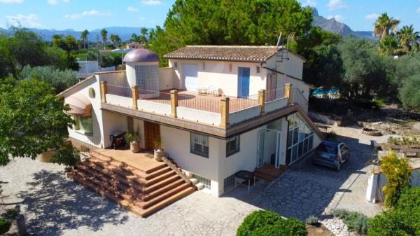 Independent chalet for sale in Els Poblets, Els Poblets
photo 1