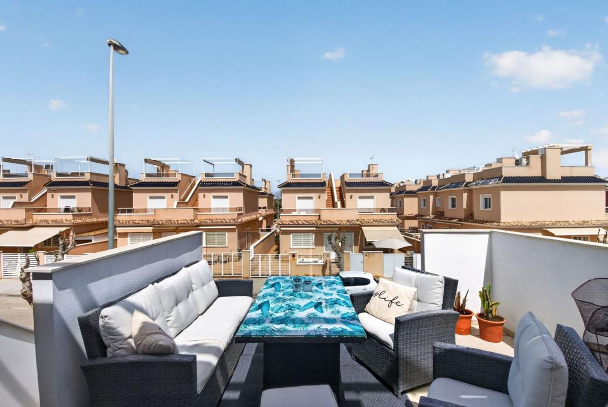 Sale of apartment in Calle Gladiolo s/n, Pilar de la Horadada
photo 3
