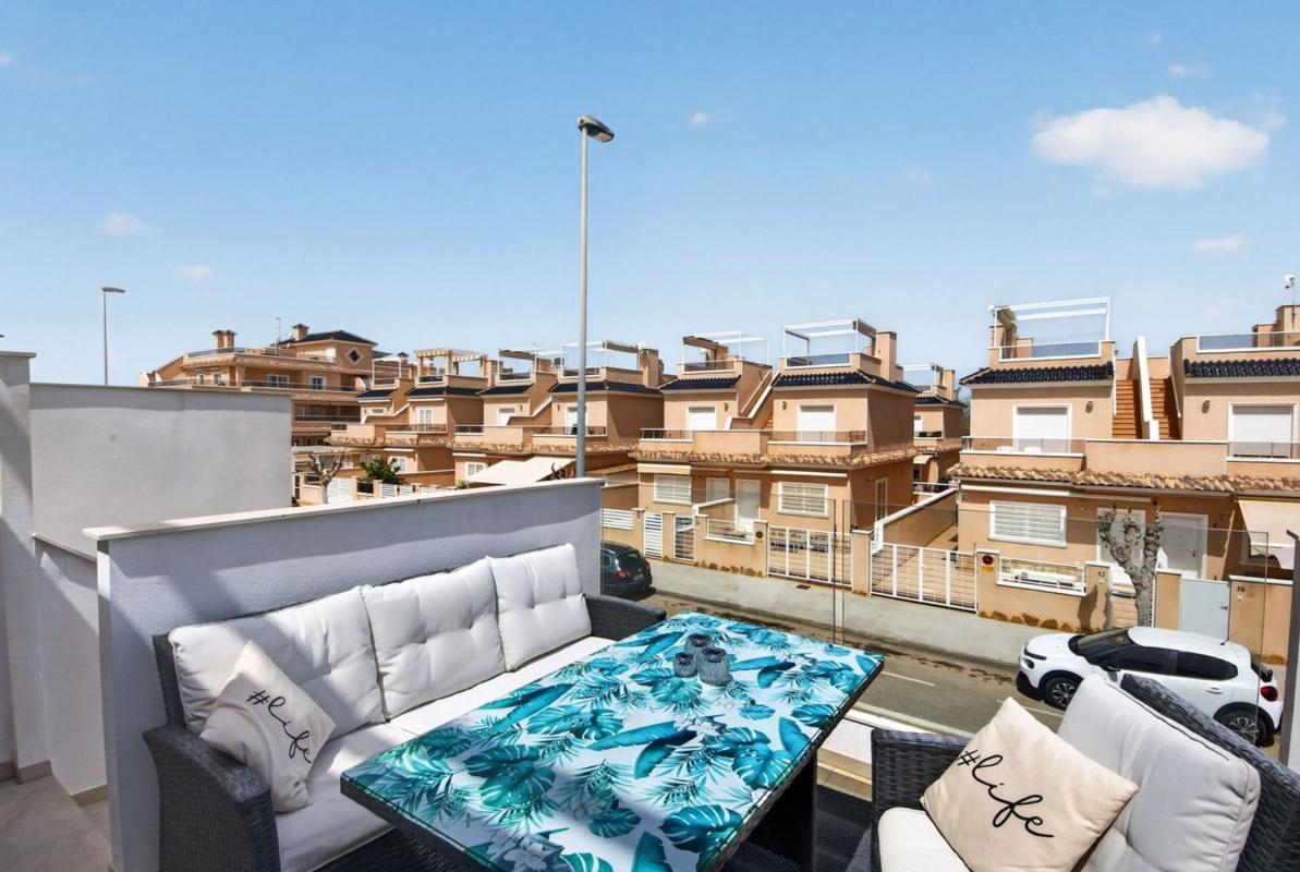 Sale of apartment in Calle Gladiolo s/n, Pilar de la Horadada
photo 4