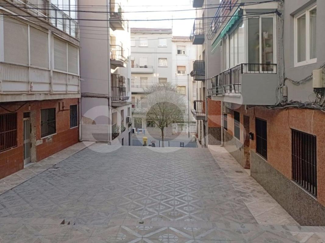 Venta de piso en Passatge Bañuls, Alicante / Alacant
photo 1