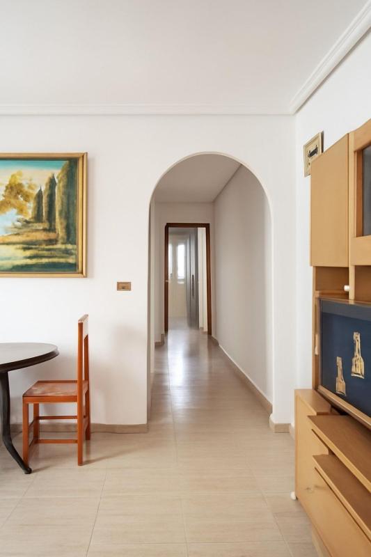 Sale of apartment in Barrio Las Piscinas Naturales, Torrevieja
photo 2