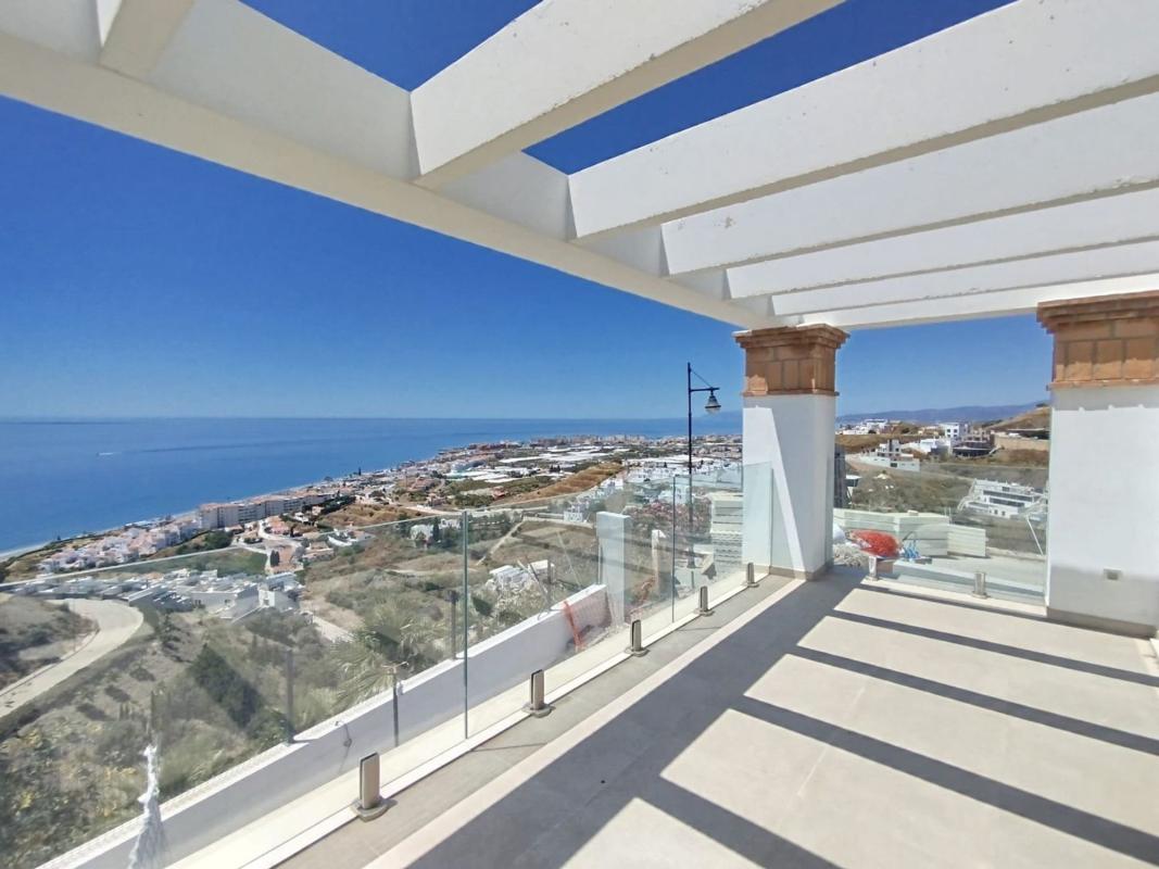 Sale of townhouse in Avenida Peñoncillo, 13 , Torrox photo 3