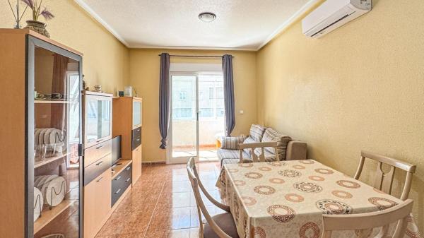 Sprzedaż mieszkania w Barrio Parque Acuático - Sector 25, Torrevieja
photo 1