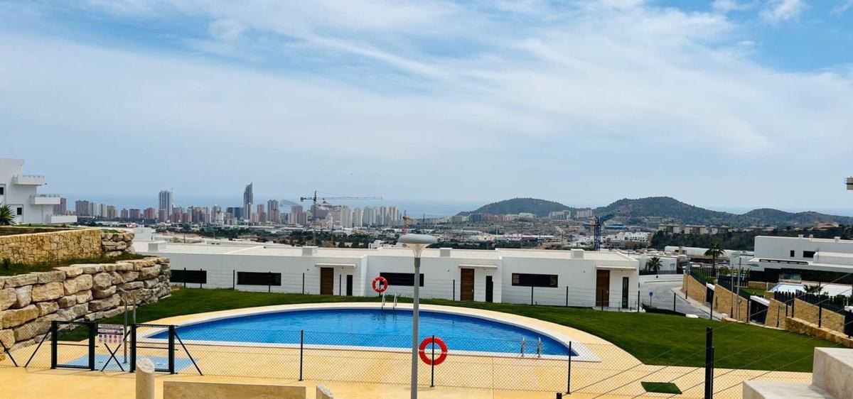Продажа квартиры на Avenida d'Amèrica, Финестрат
 photo 2