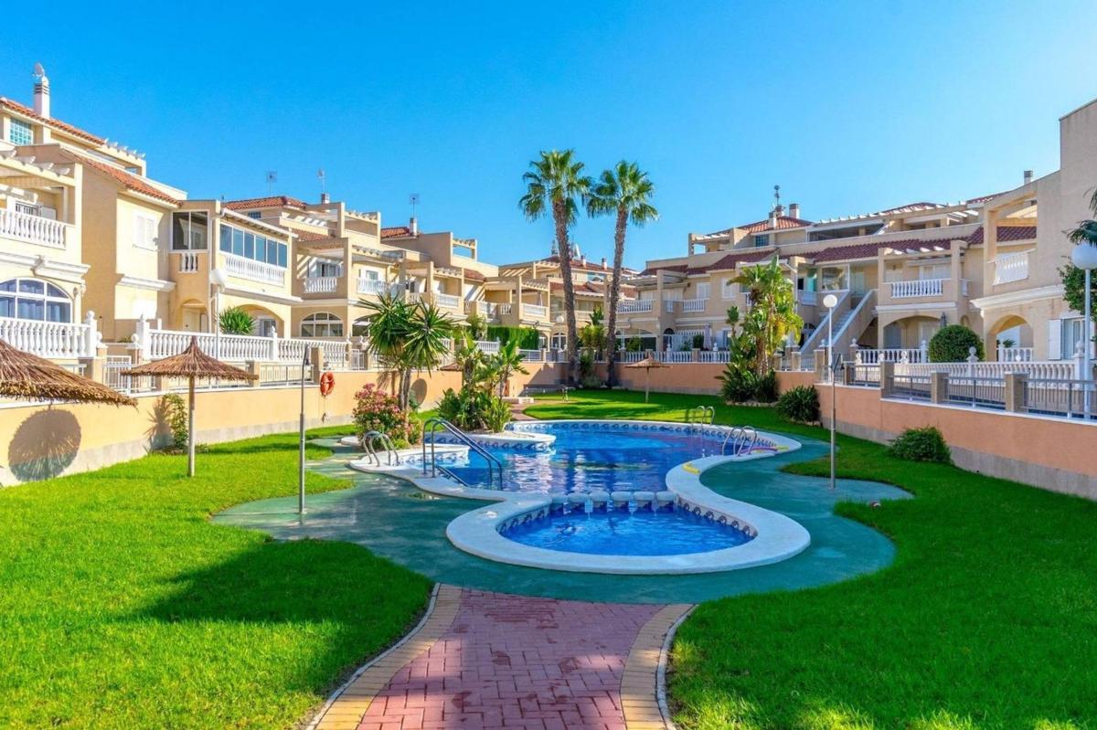 Venta de chalet independiente en Barrio Playa Flamenca, Orihuela
 photo 5