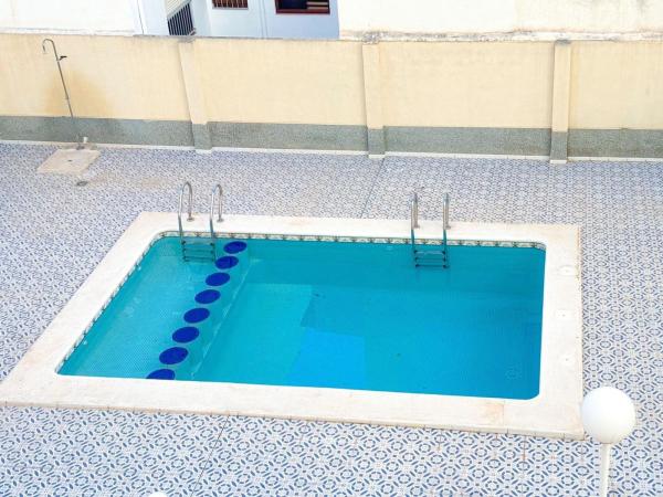 Sprzedaż mieszkania w Barrio Avenida Habaneras - Curva de Palangre, Torrevieja
 photo 2