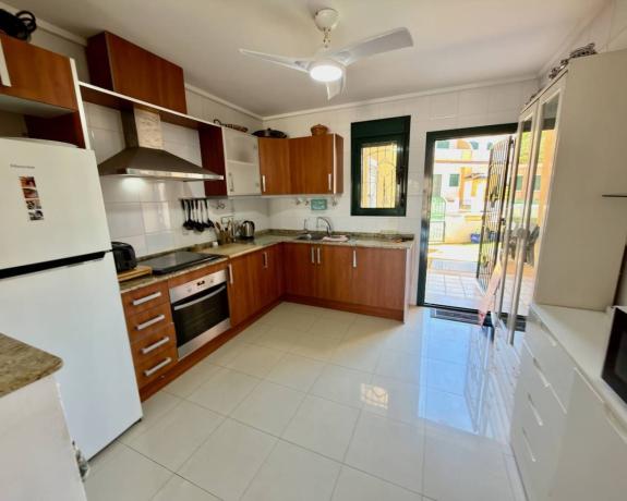Продажа квартиры на Barrio Doña Pepa, Рохалес
 photo 4