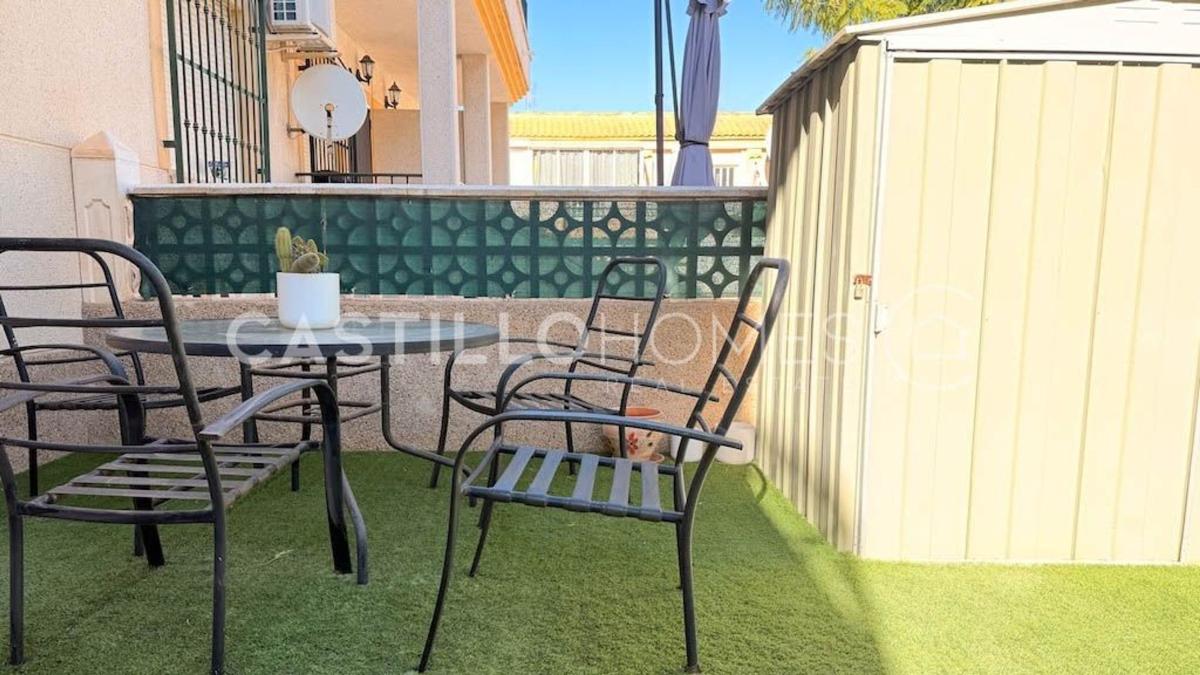 Venta de chalet independiente en Barrio Las Filipinas, Orihuela
photo 4