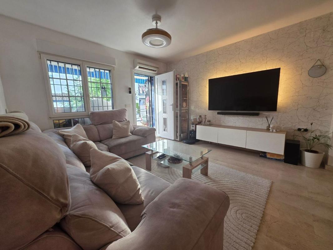 Venta de chalet independiente en Barrio Villamartín, Orihuela
photo 4