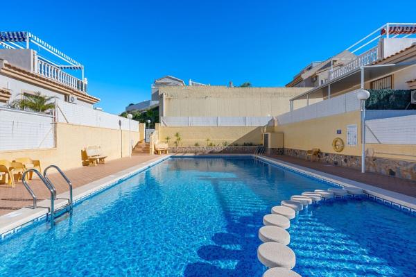 Chalet independiente en venta en Barrio Centro de la Ciudad Quesada, Rojales
thumbnail 2