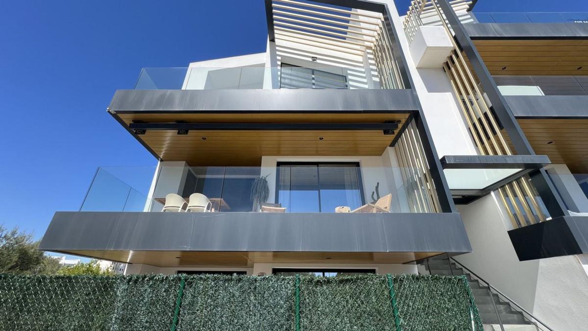 Sale of apartment in Avenida de las Colinas, Orihuela
photo 2
