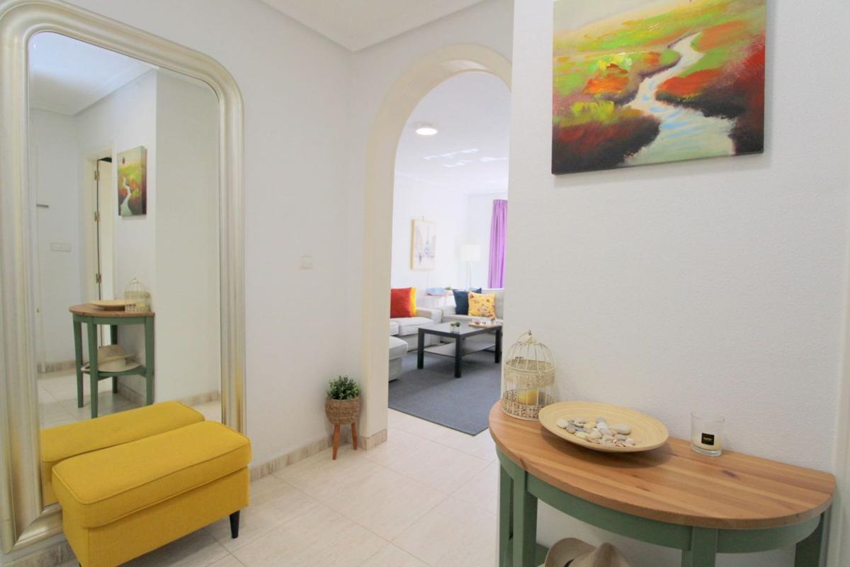 Sale of apartment in Barrio Lomas de Campoamor, Orihuela
photo 5