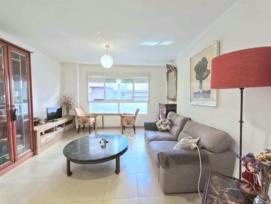 Продажа квартиры на Calle Jazmin, Аликанте / Алакант
photo 1