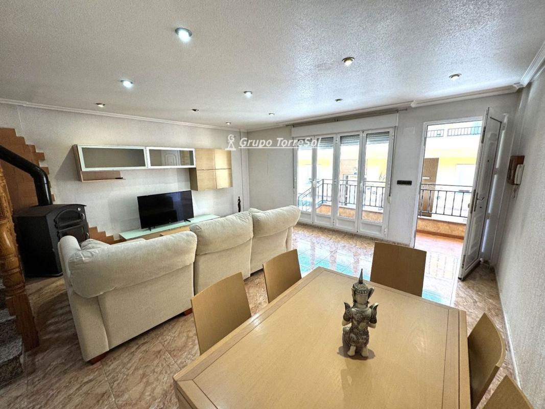 Venta de chalet adosado en  Catral , Catral photo 2