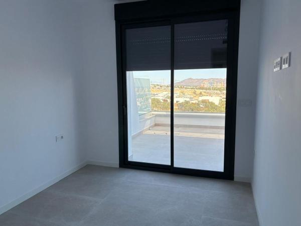 Sale of flat in Bolivia, 2, Finestrat
thumbnail 2