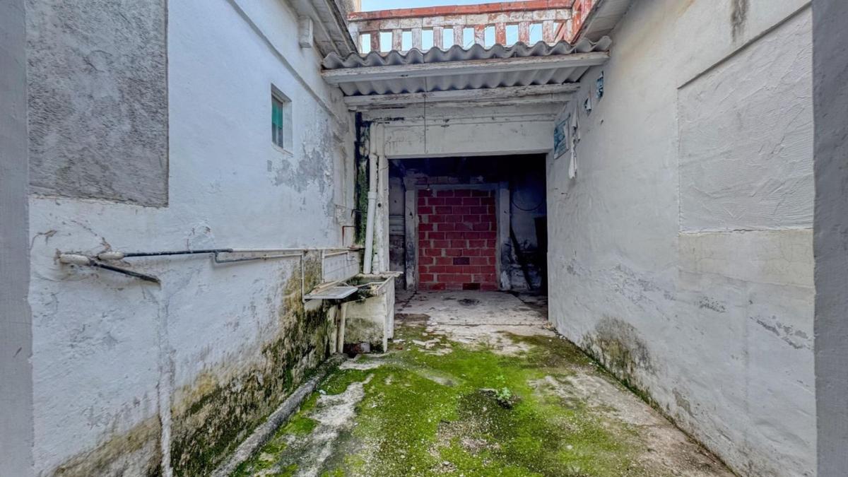 Properties for sale and rent in Spain photo 3